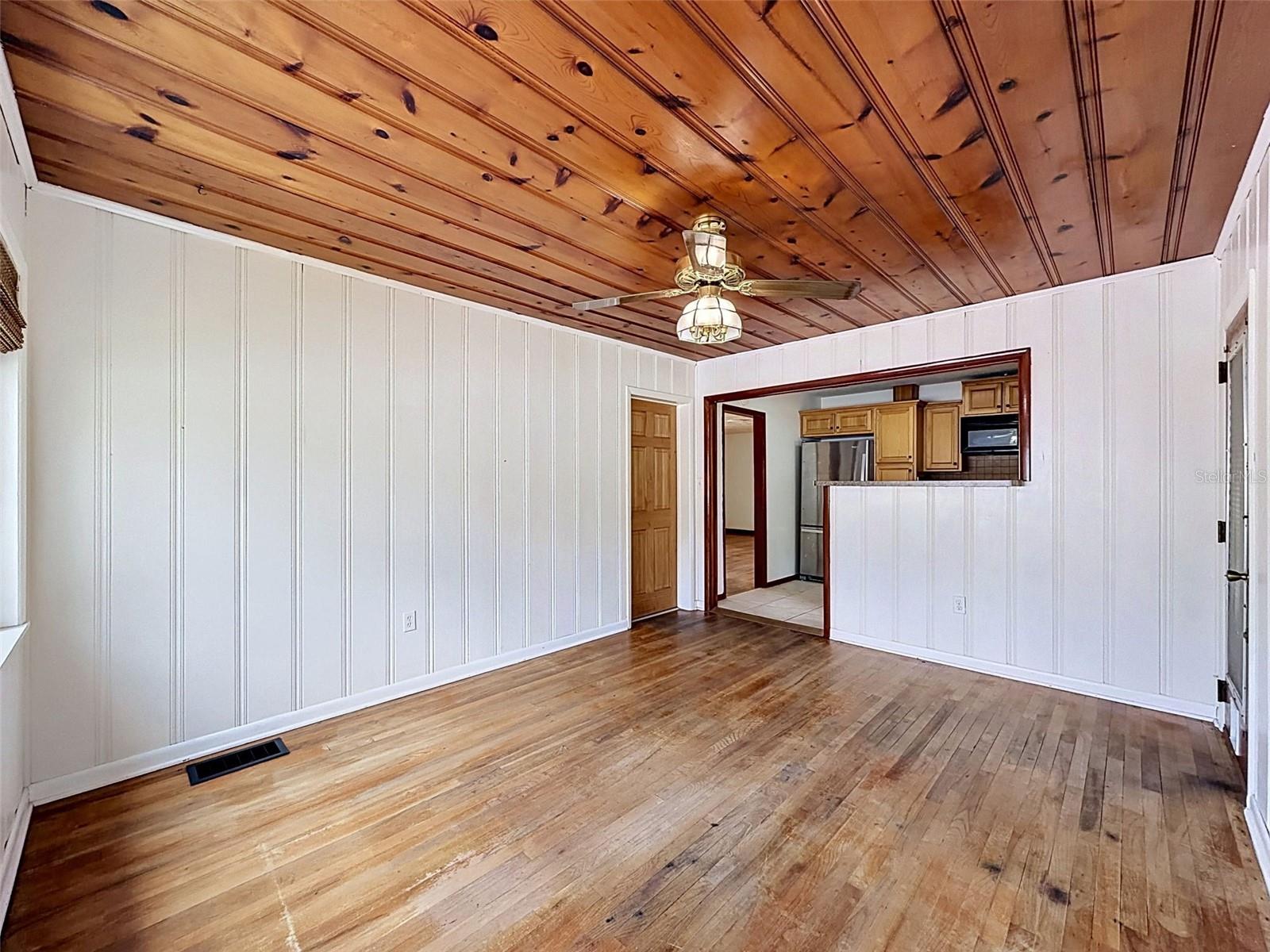2518 W NORTH ST, TAMPA, FL, 33614