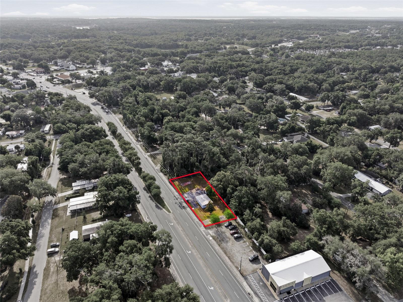 320 HIGHWAY 466, LADY LAKE, FL, 32159