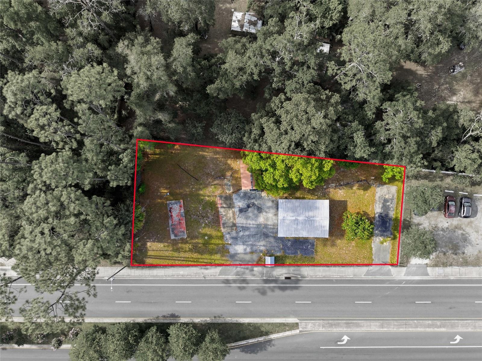 320 HIGHWAY 466, LADY LAKE, FL, 32159