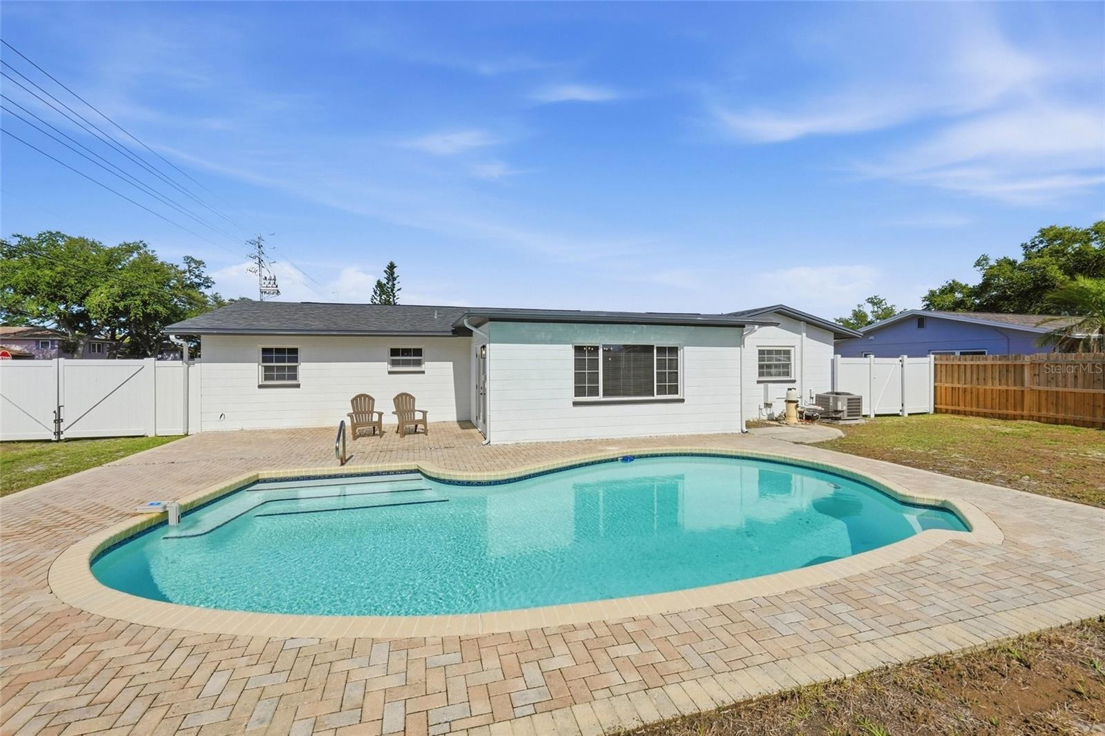 8601 139TH ST, SEMINOLE, FL, 33776