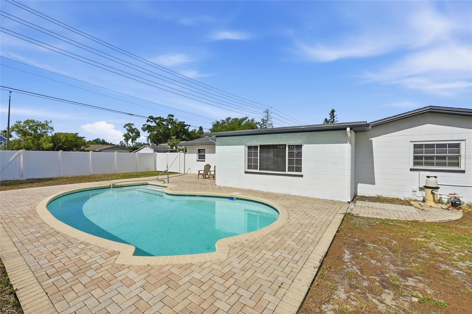 8601 139TH ST, SEMINOLE, FL, 33776