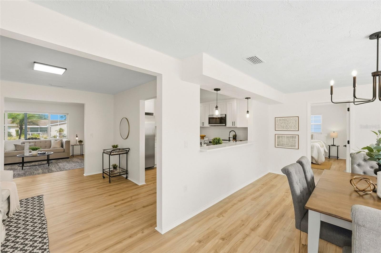 8601 139TH ST, SEMINOLE, FL, 33776