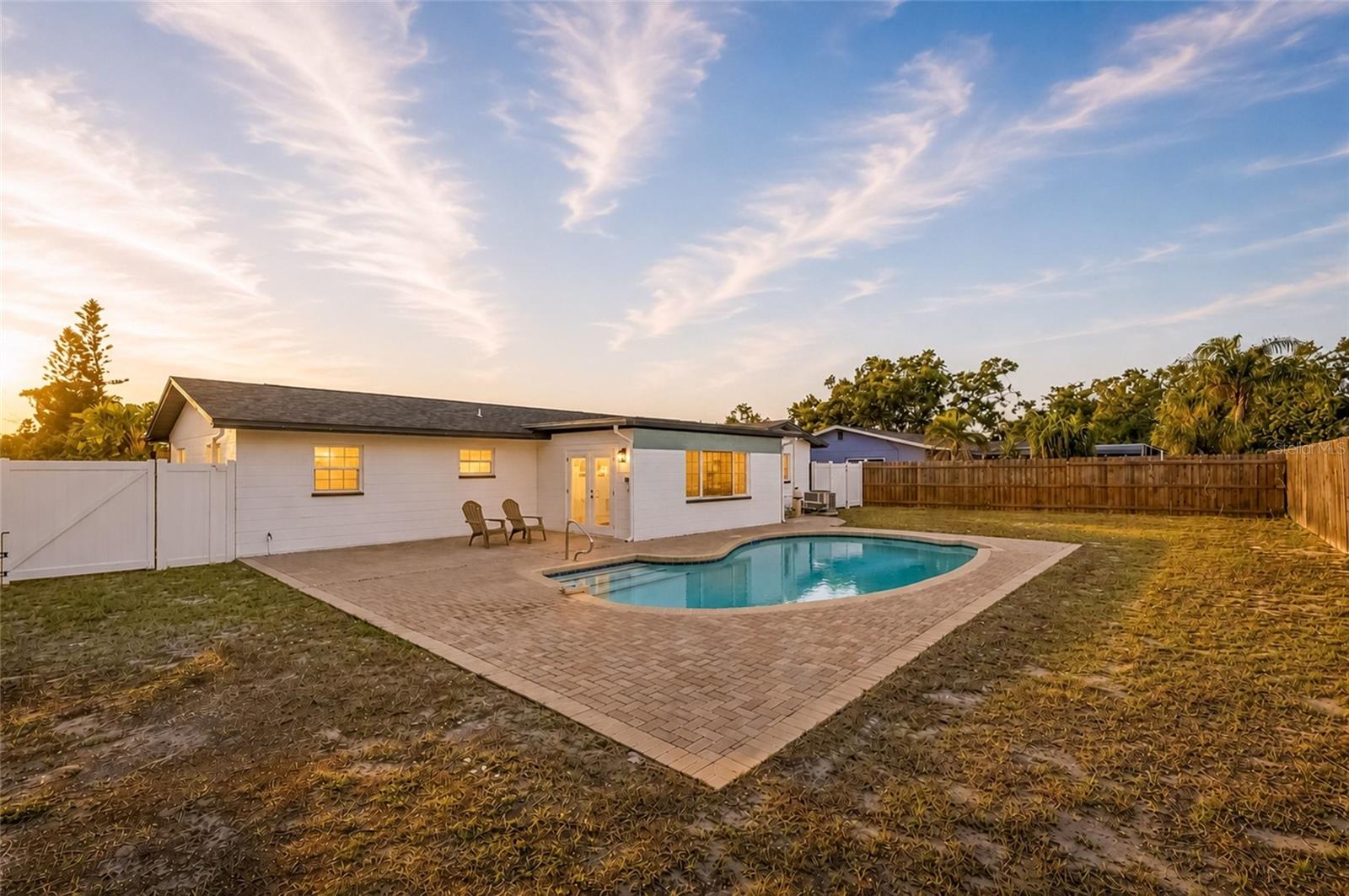 8601 139TH ST, SEMINOLE, FL, 33776