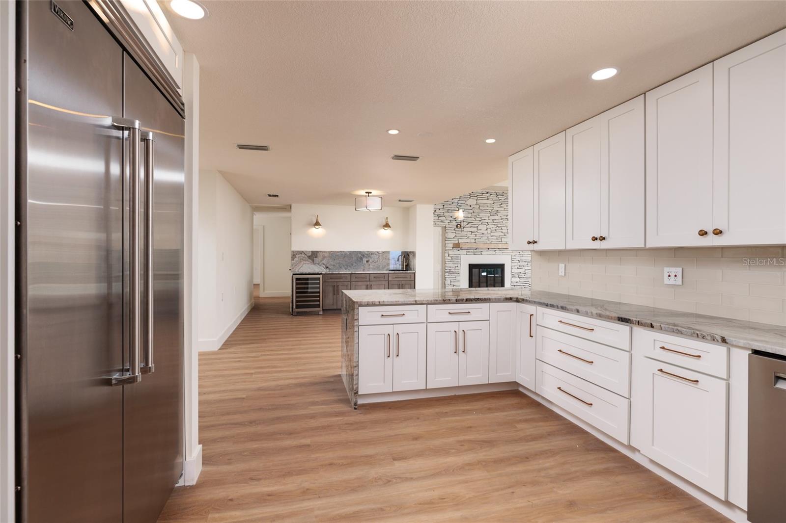 2063 ILLINOIS AVE NE, ST PETERSBURG, FL, 33703