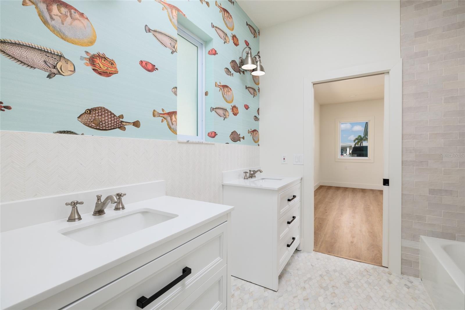 2063 ILLINOIS AVE NE, ST PETERSBURG, FL, 33703