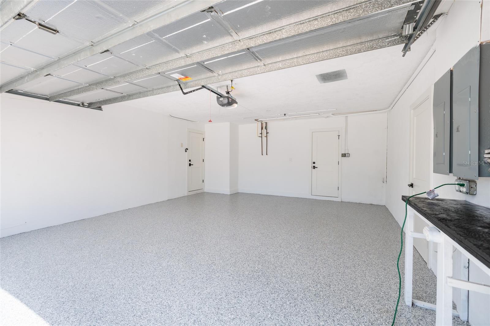 2063 ILLINOIS AVE NE, ST PETERSBURG, FL, 33703