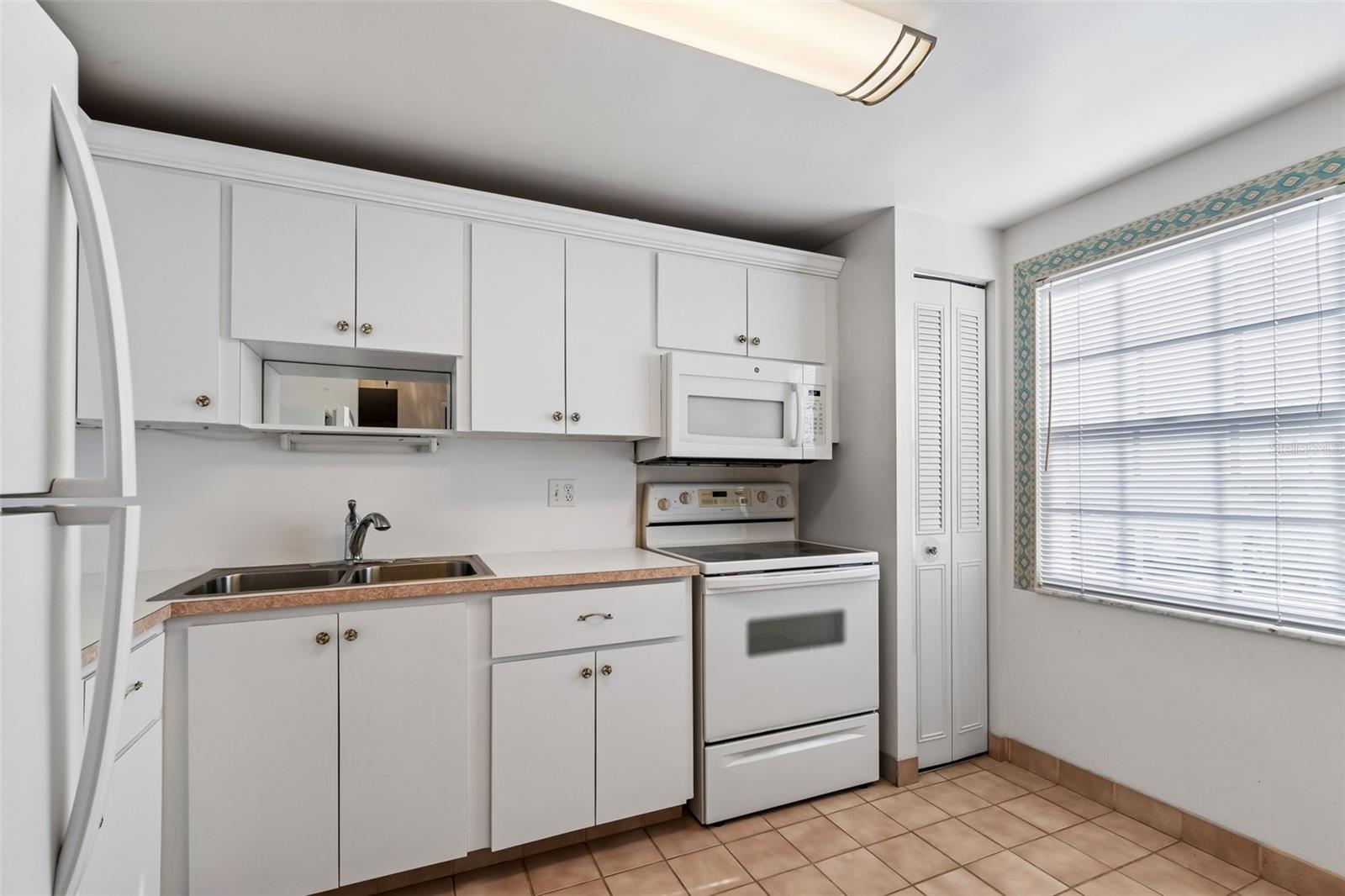 6960 20TH AVE N #501, ST PETERSBURG, FL, 33710