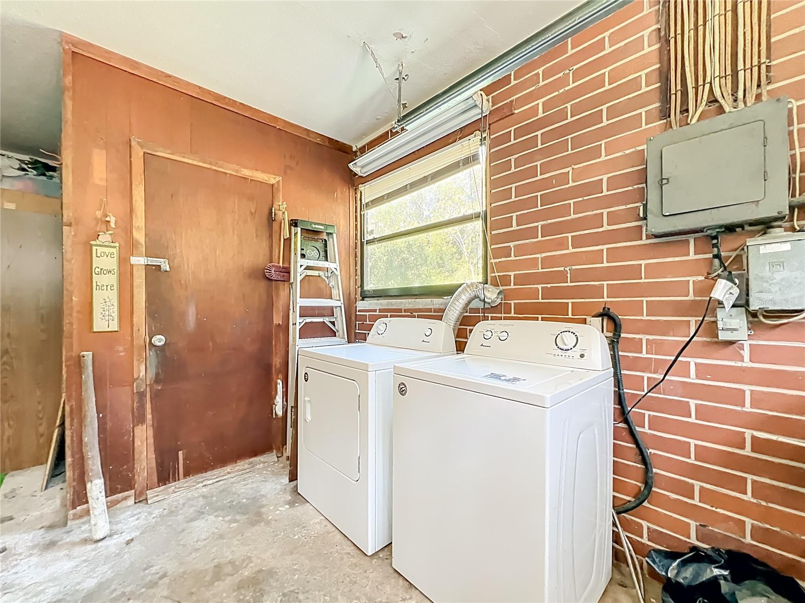 7802 MIZELL ST, COLEMAN, FL, 33521