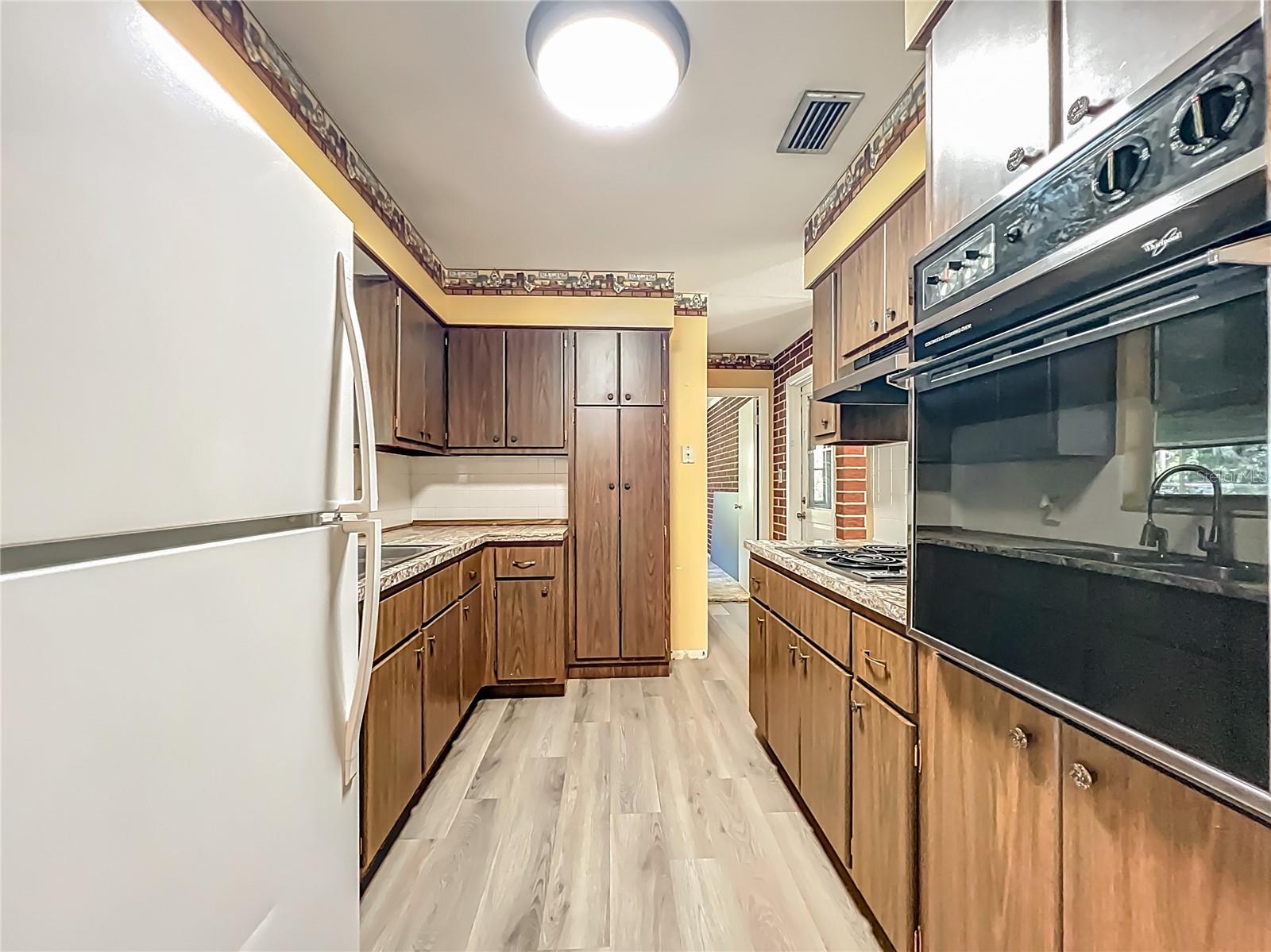 7802 MIZELL ST, COLEMAN, FL, 33521