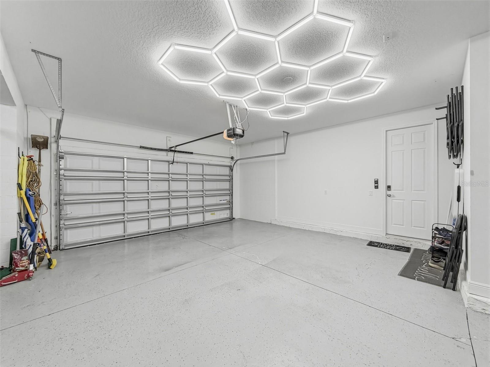 33163 SYCAMORE LEAF DR, WESLEY CHAPEL, FL, 33545