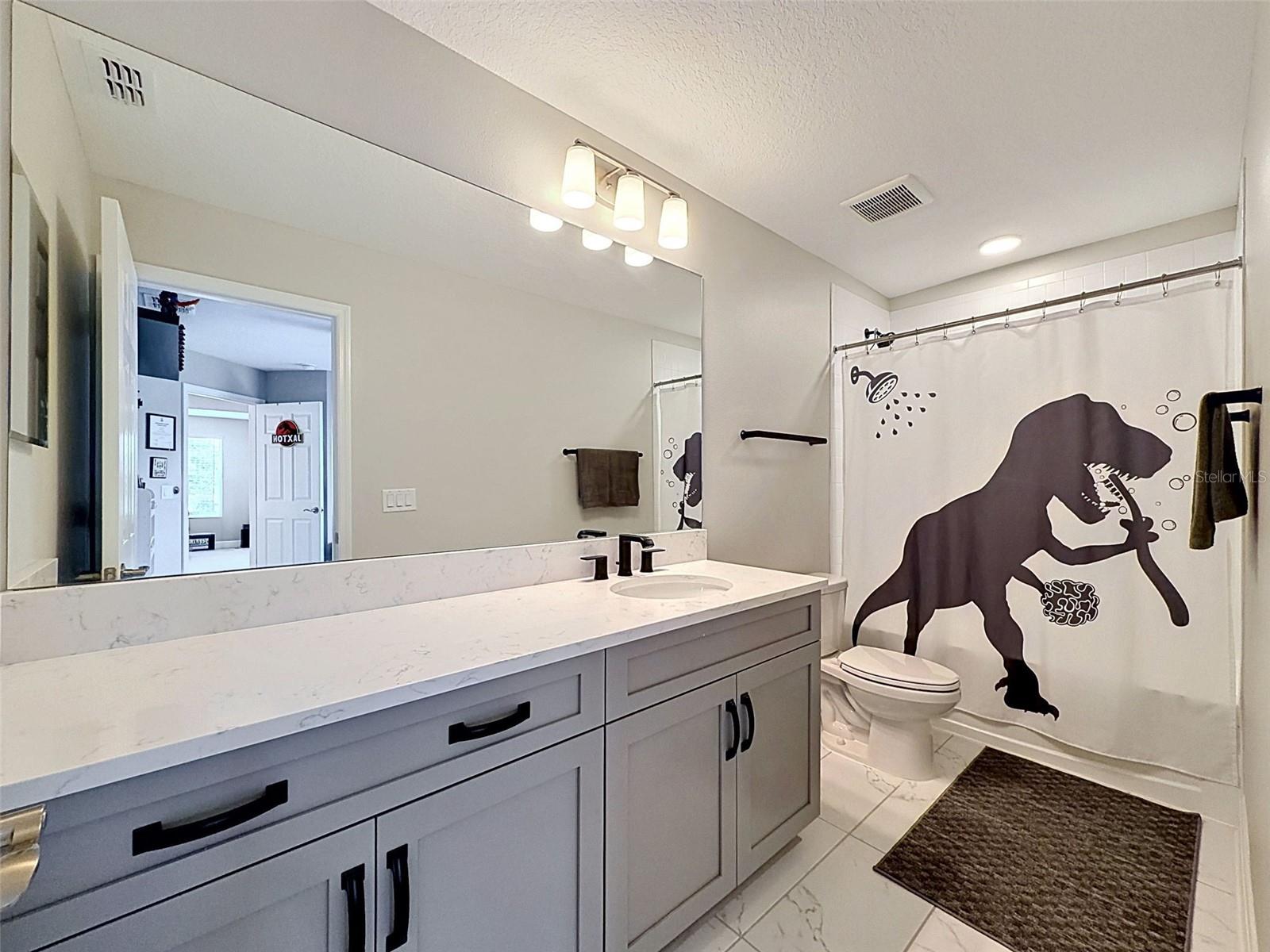 33163 SYCAMORE LEAF DR, WESLEY CHAPEL, FL, 33545