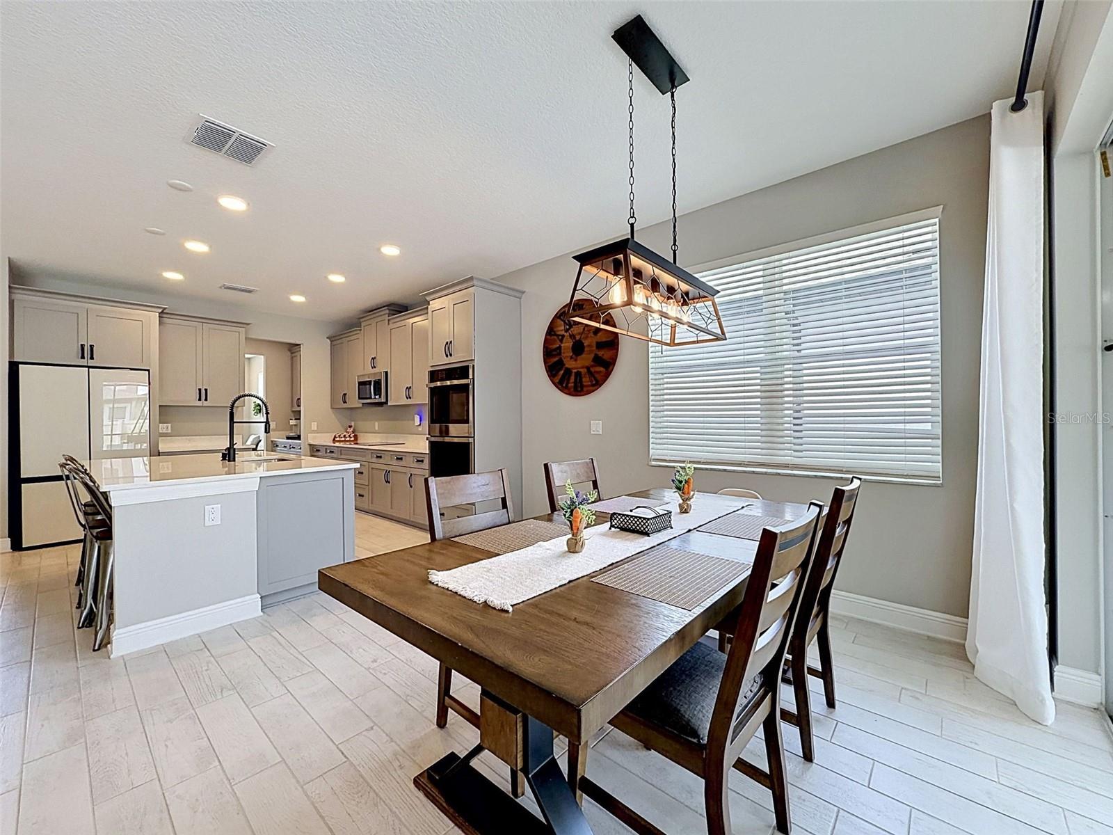 33163 SYCAMORE LEAF DR, WESLEY CHAPEL, FL, 33545