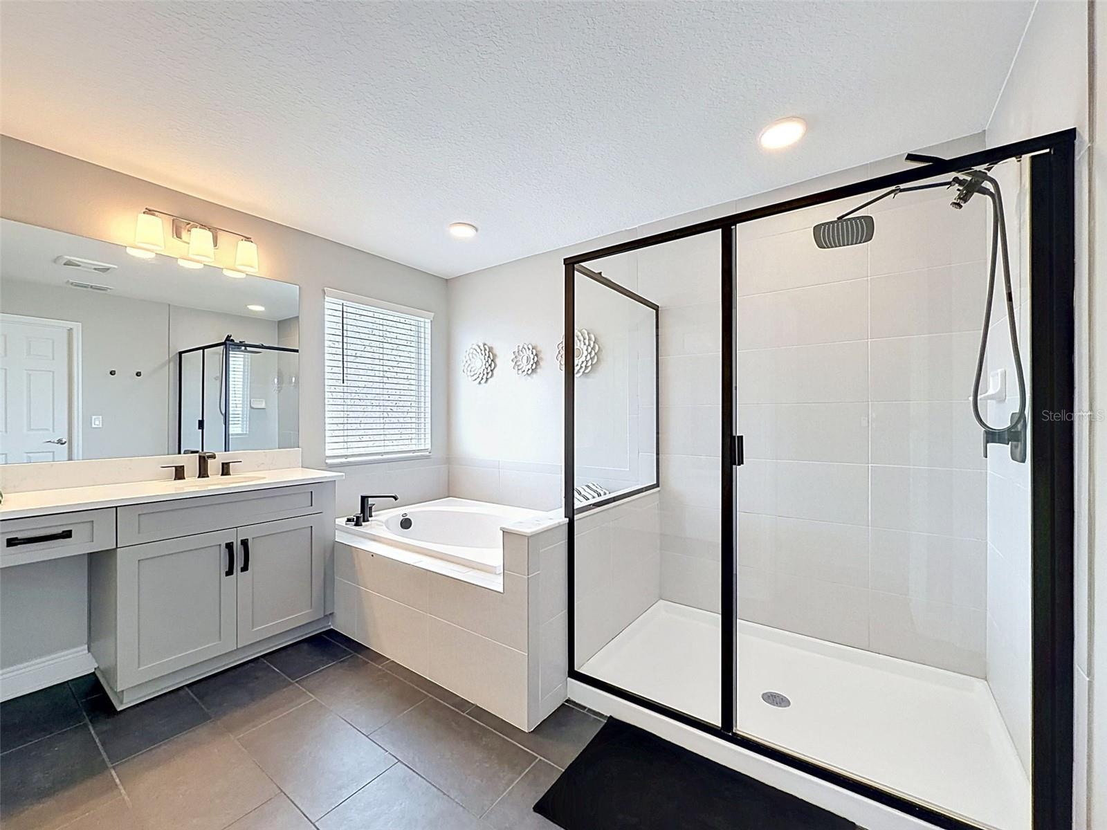 33163 SYCAMORE LEAF DR, WESLEY CHAPEL, FL, 33545