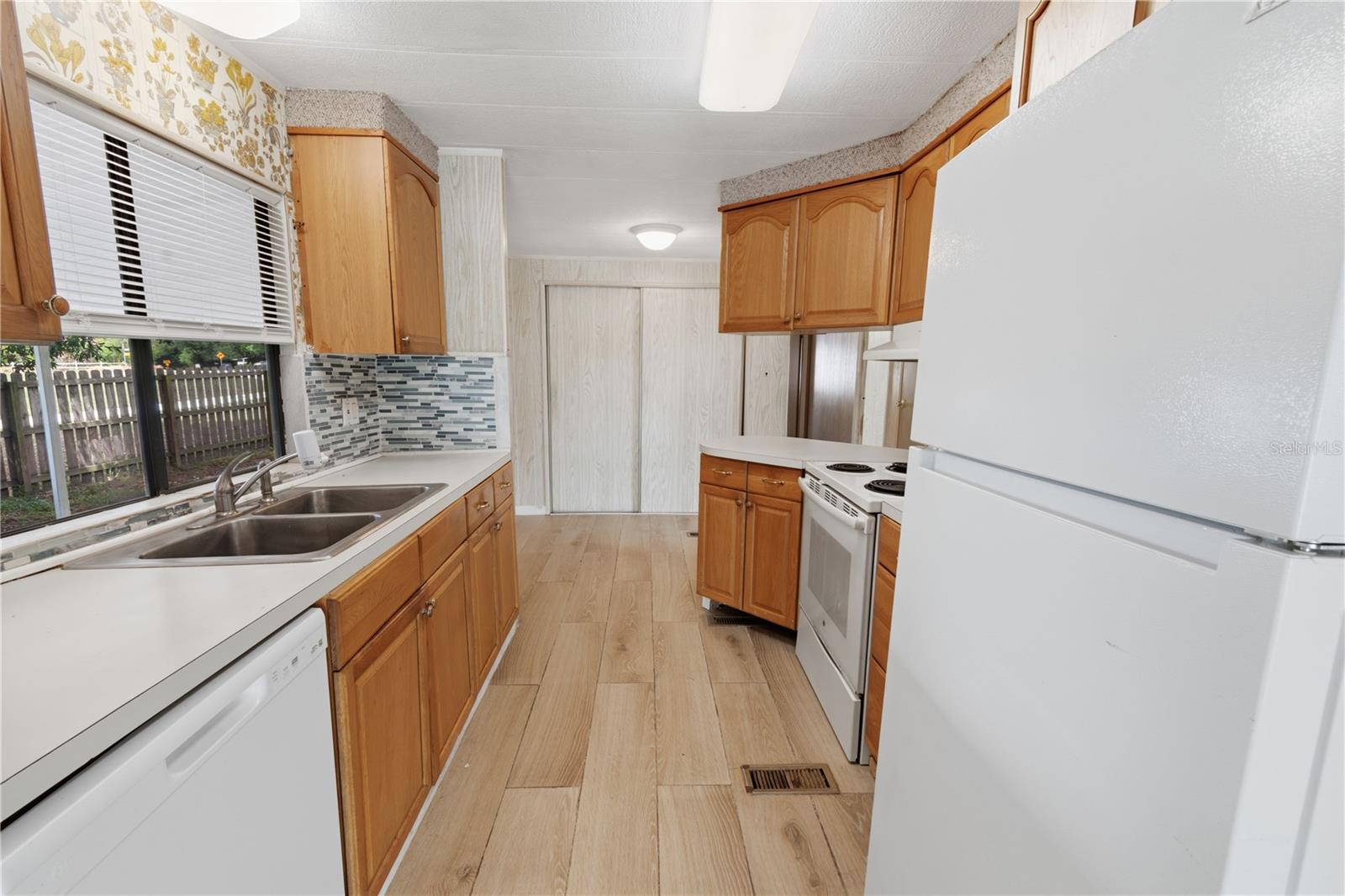 1025 CARVER ST, LAKE WALES, FL, 33853