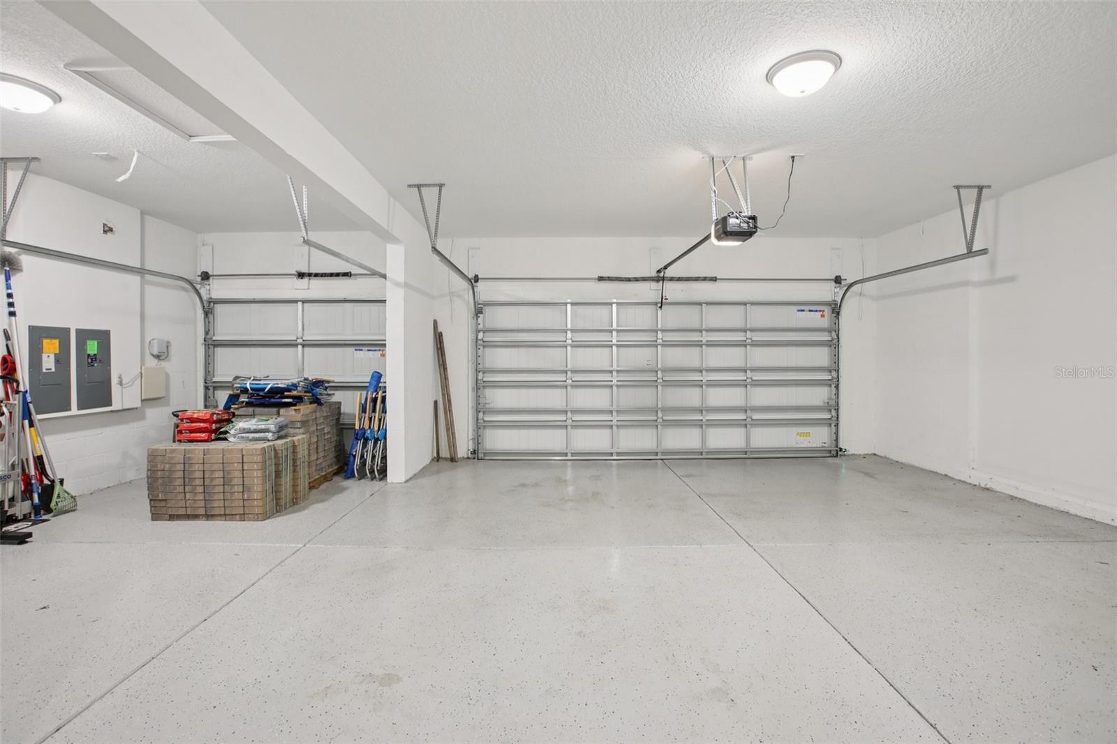 9508 PYRENEES PL, SEFFNER, FL, 33584