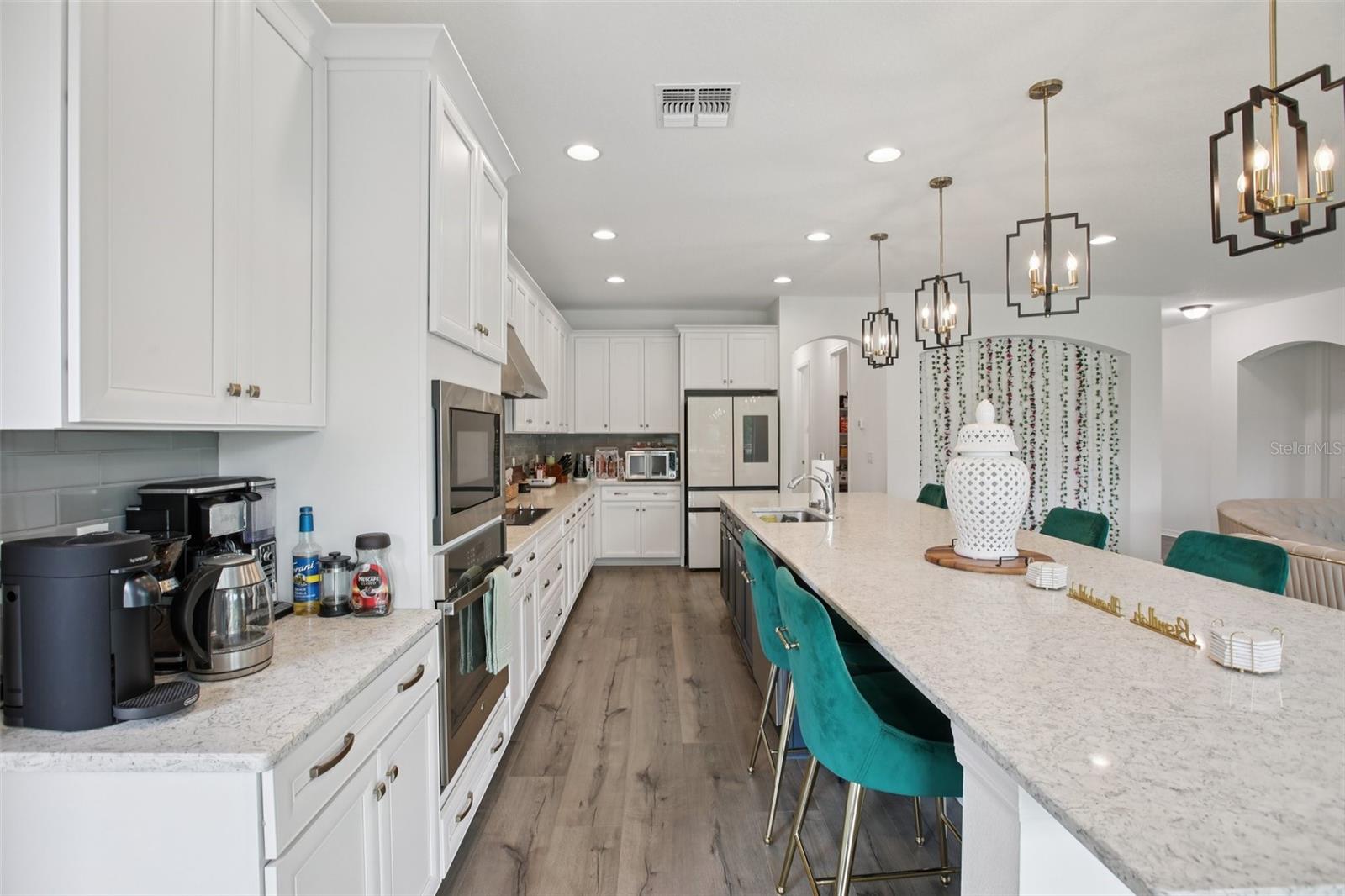 9508 PYRENEES PL, SEFFNER, FL, 33584