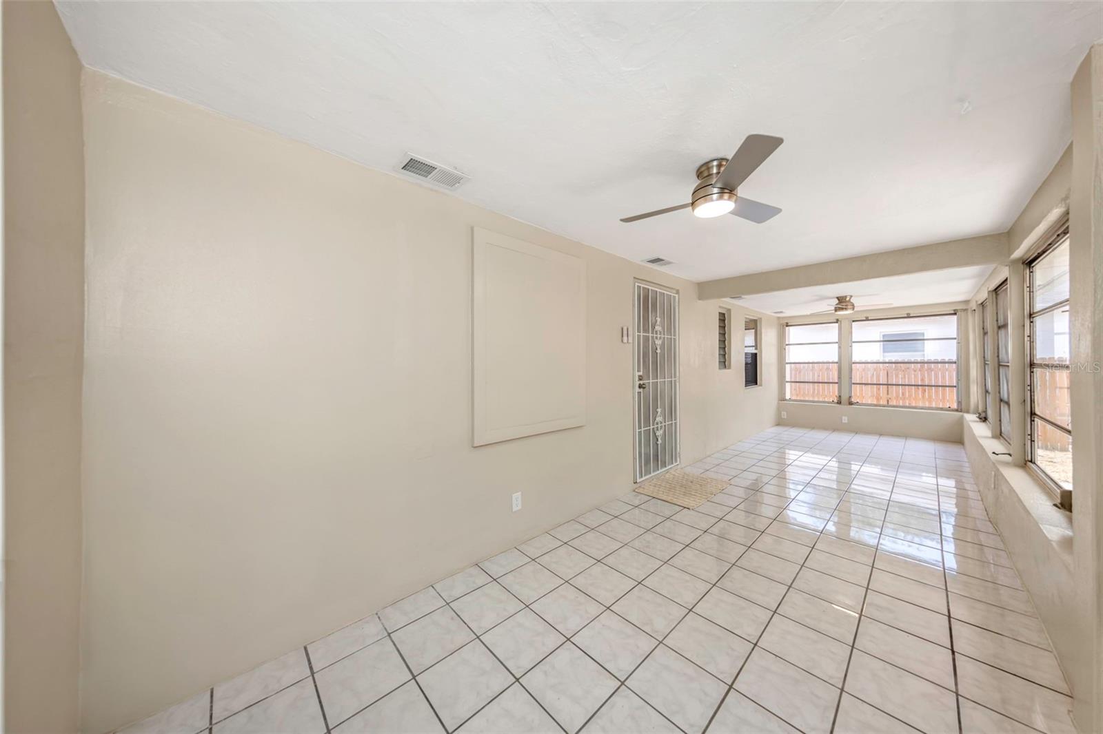 3200 33RD AVE N, ST PETERSBURG, FL, 33713