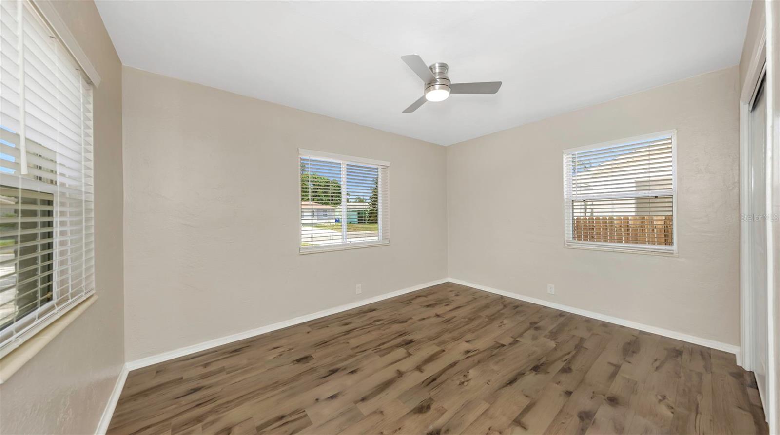 3200 33RD AVE N, ST PETERSBURG, FL, 33713