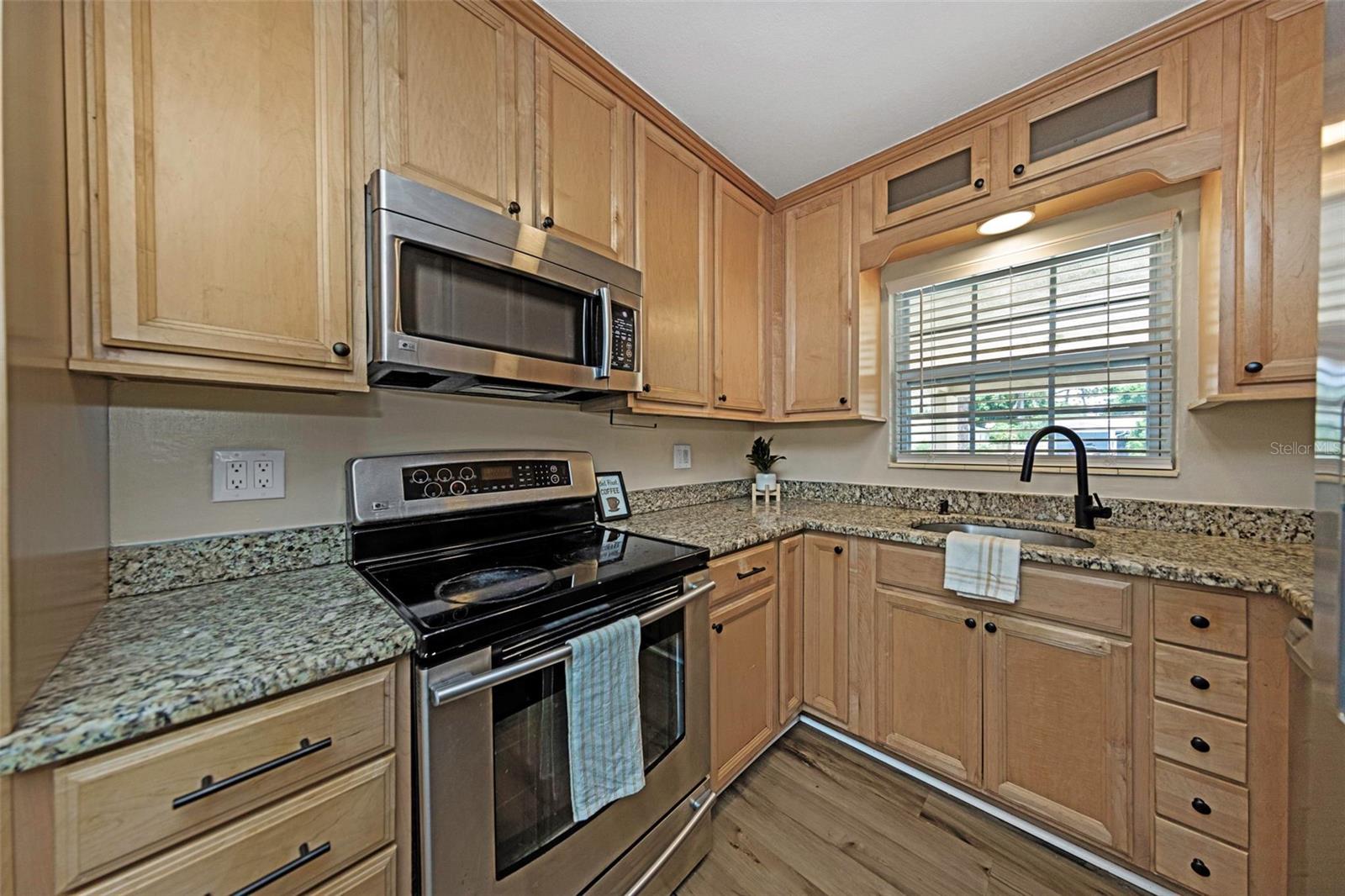 3200 33RD AVE N, ST PETERSBURG, FL, 33713