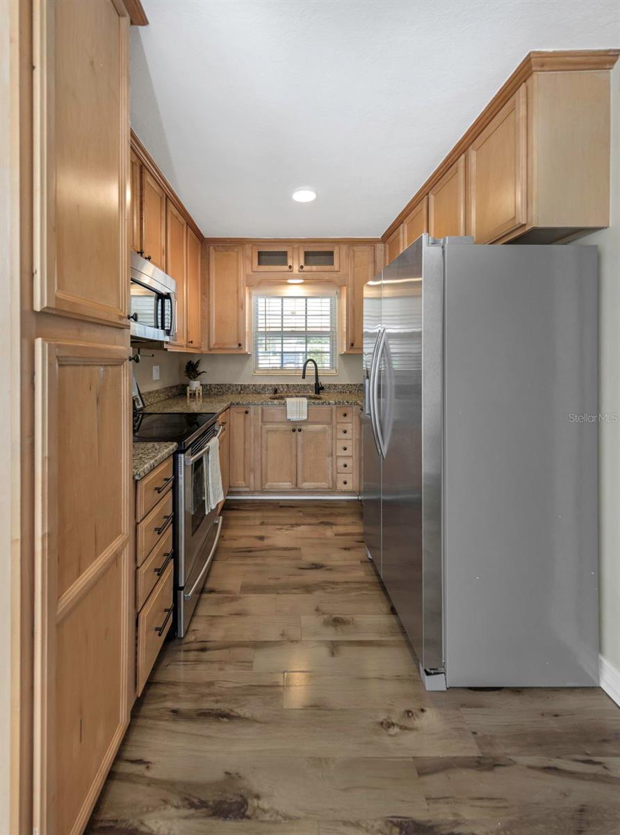 3200 33RD AVE N, ST PETERSBURG, FL, 33713