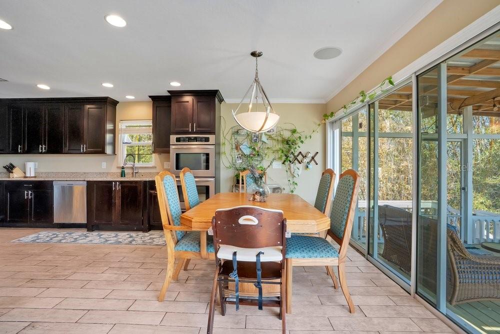 3858 SHORE BLVD, OLDSMAR, FL, 34677