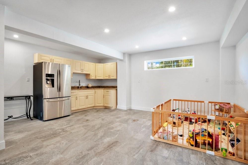 3858 SHORE BLVD, OLDSMAR, FL, 34677