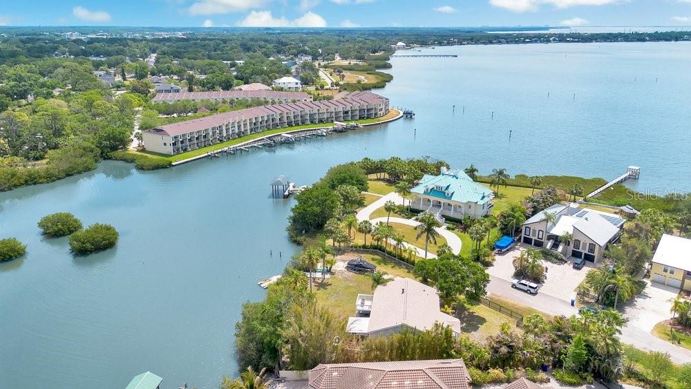 3858 SHORE BLVD, OLDSMAR, FL, 34677