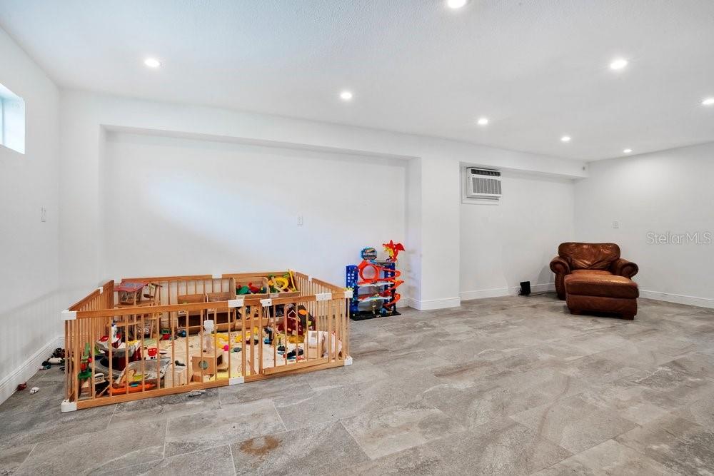 3858 SHORE BLVD, OLDSMAR, FL, 34677