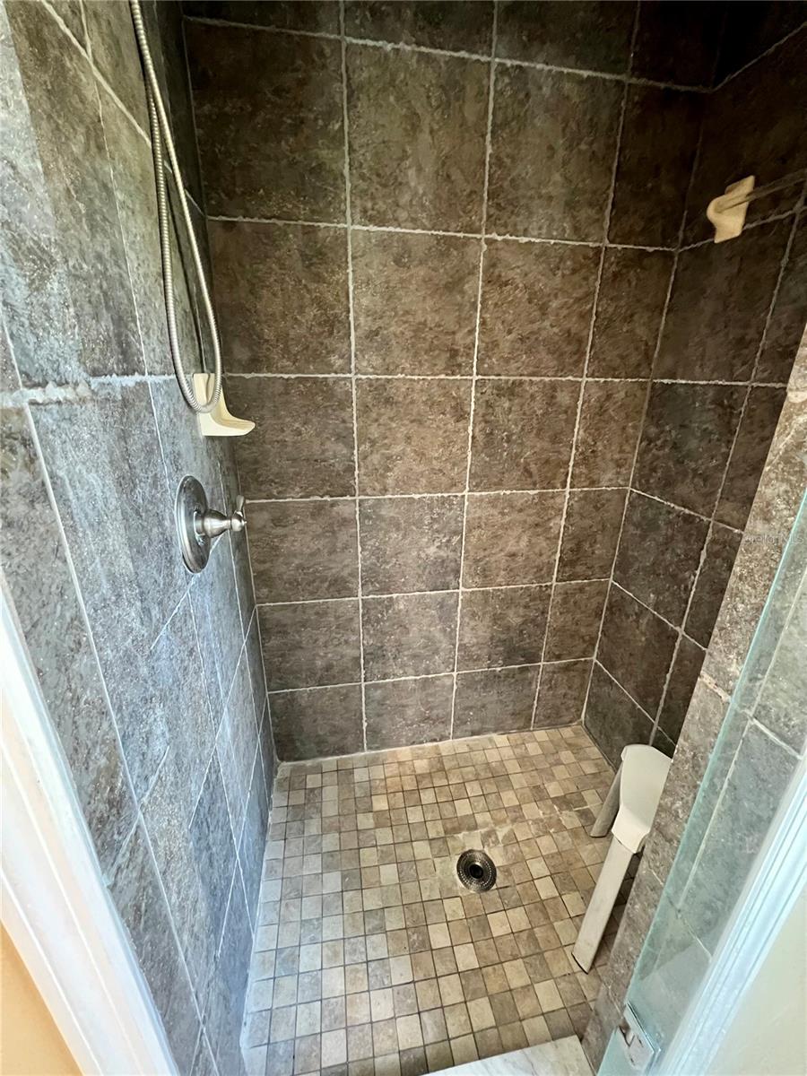 3858 SHORE BLVD, OLDSMAR, FL, 34677