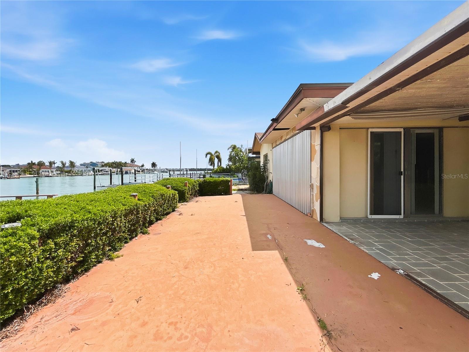 750 115TH AVE, TREASURE ISLAND, FL, 33706