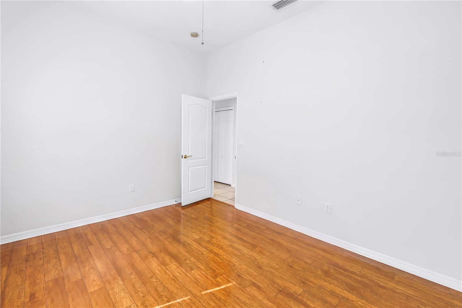 459 NORTHMOOR AVE N, ST PETERSBURG, FL, 33702