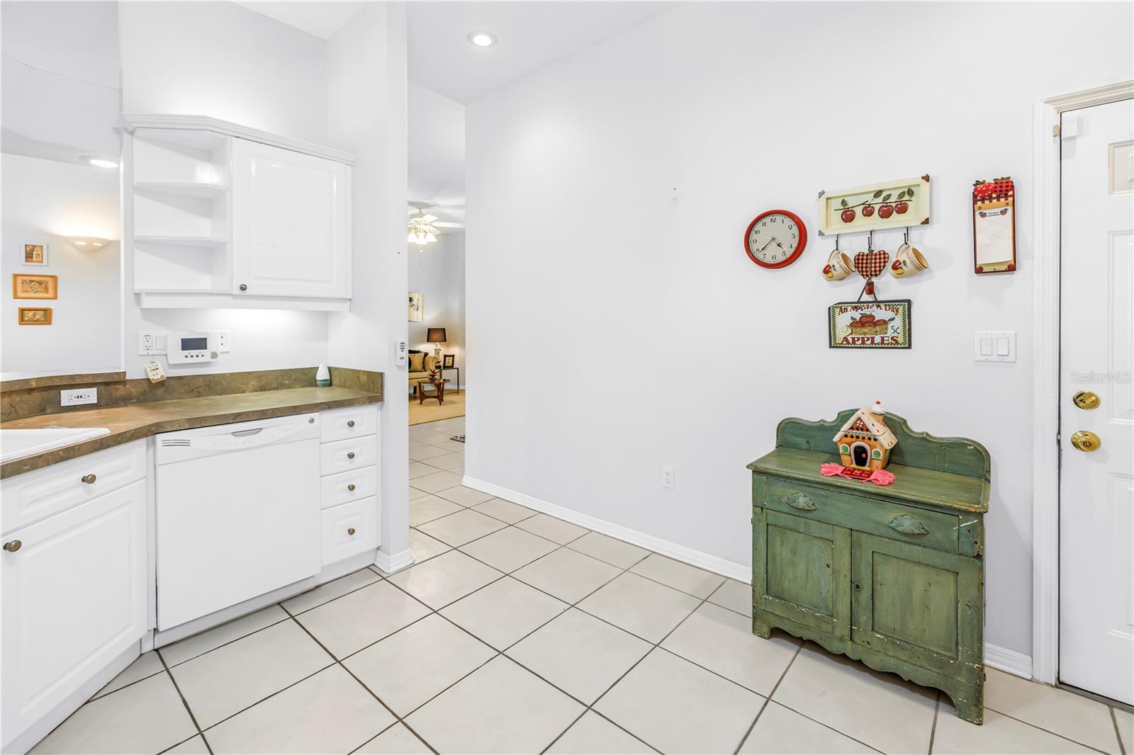 459 NORTHMOOR AVE N, ST PETERSBURG, FL, 33702