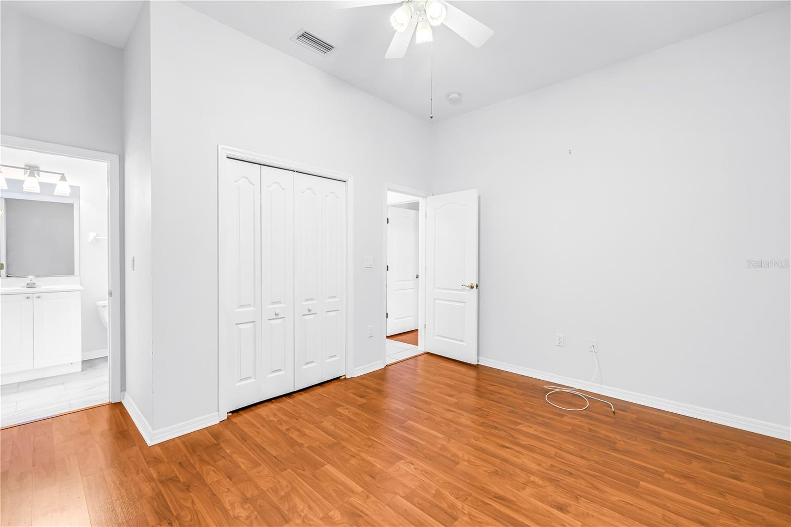 459 NORTHMOOR AVE N, ST PETERSBURG, FL, 33702