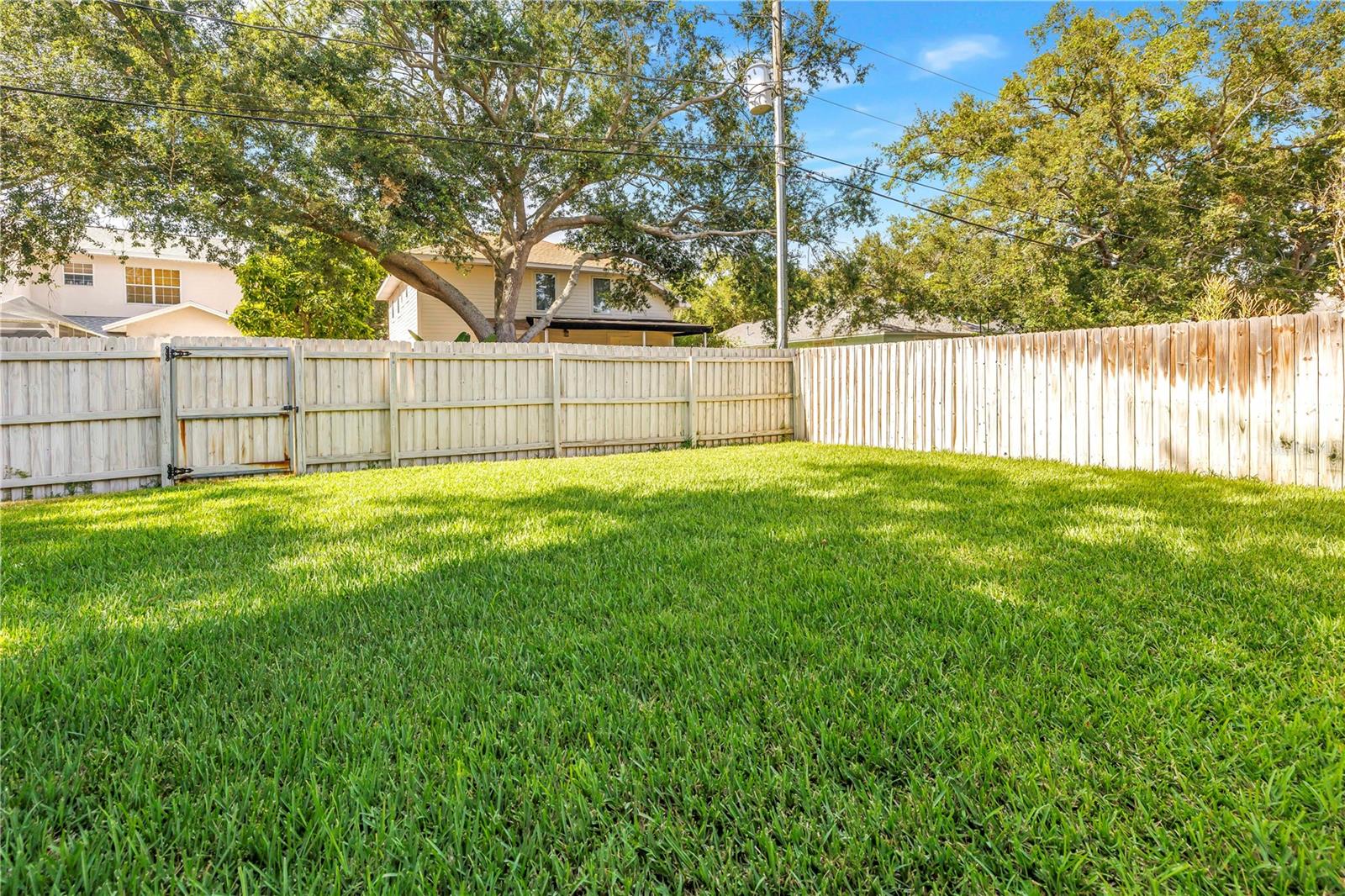 459 NORTHMOOR AVE N, ST PETERSBURG, FL, 33702