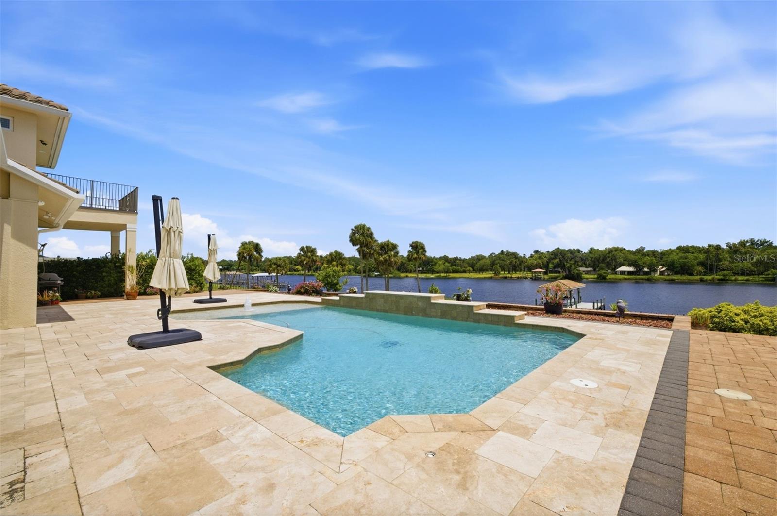 2504 CALOOSA SHORES DR, LABELLE, FL, 33935