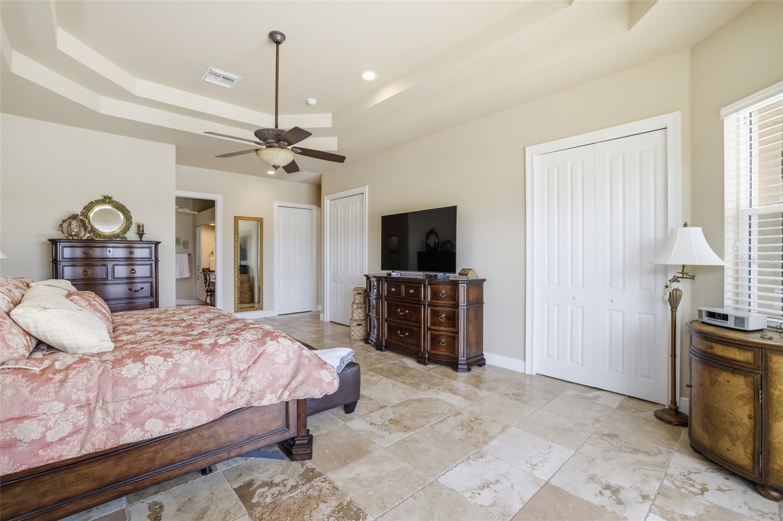 2504 CALOOSA SHORES DR, LABELLE, FL, 33935