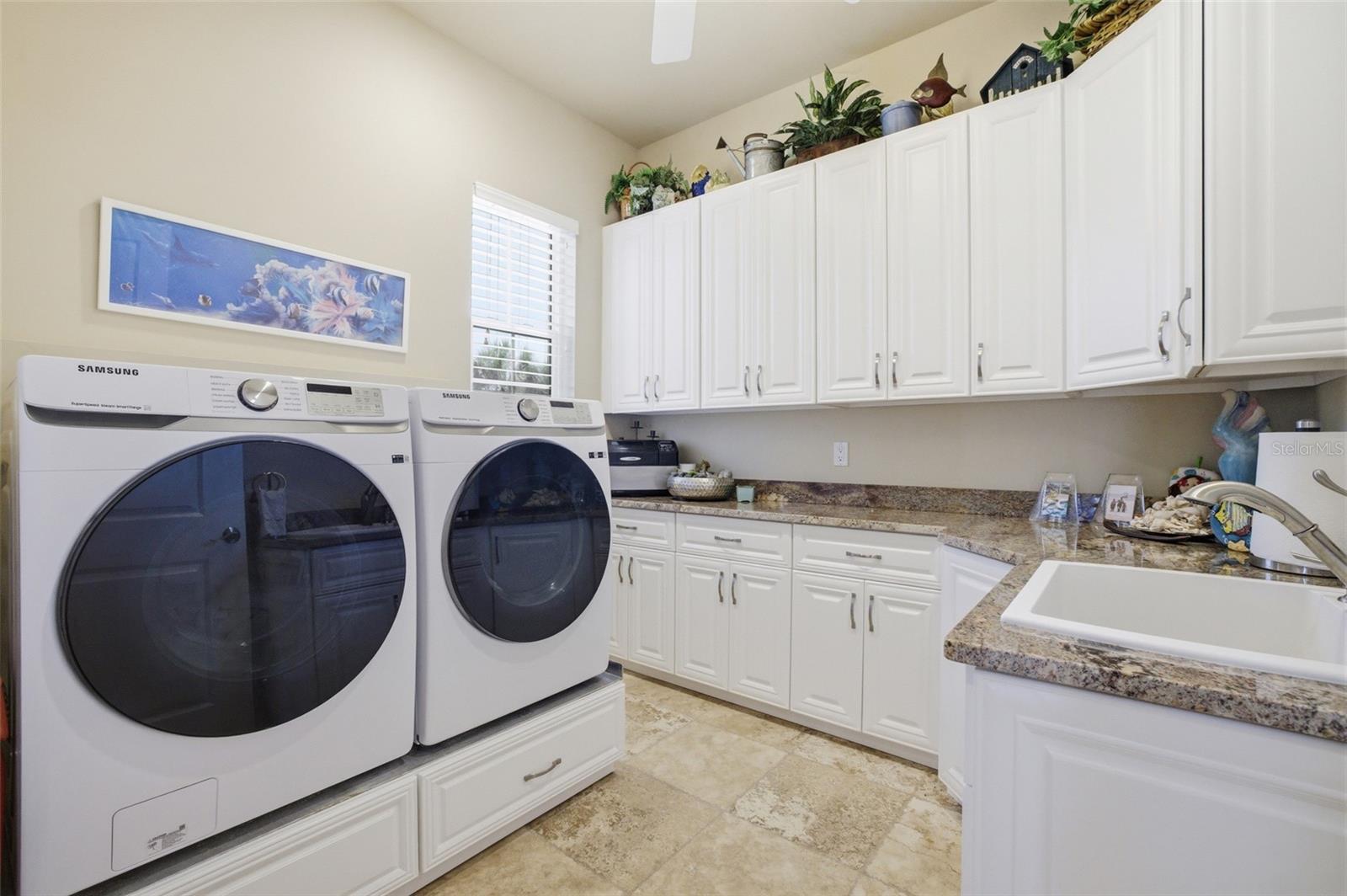 2504 CALOOSA SHORES DR, LABELLE, FL, 33935