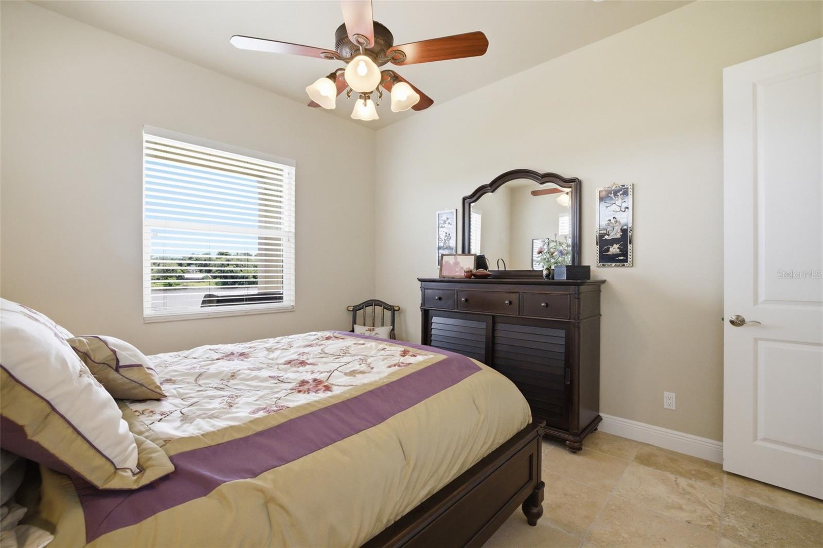 2504 CALOOSA SHORES DR, LABELLE, FL, 33935