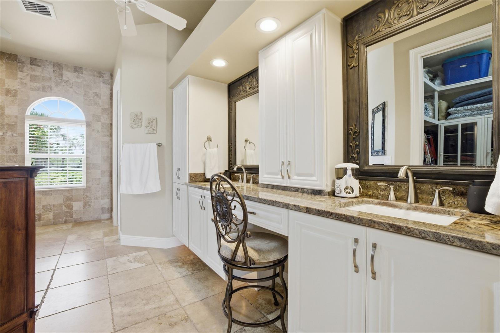 2504 CALOOSA SHORES DR, LABELLE, FL, 33935