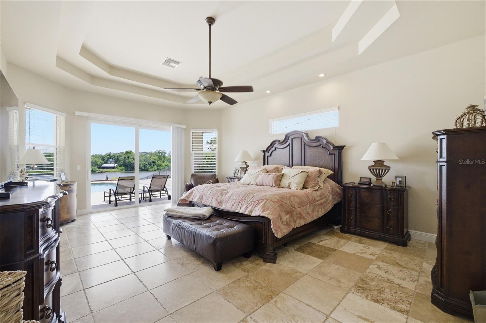 2504 CALOOSA SHORES DR, LABELLE, FL, 33935