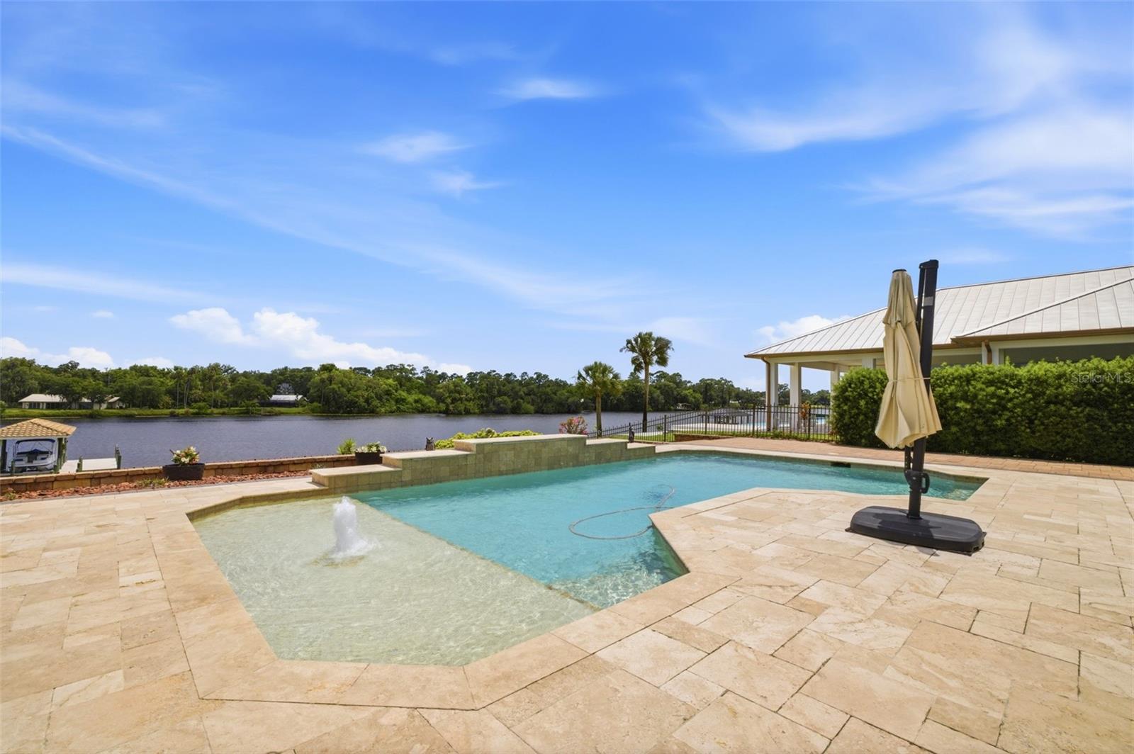 2504 CALOOSA SHORES DR, LABELLE, FL, 33935