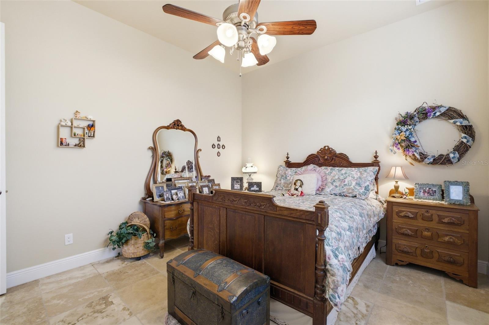 2504 CALOOSA SHORES DR, LABELLE, FL, 33935