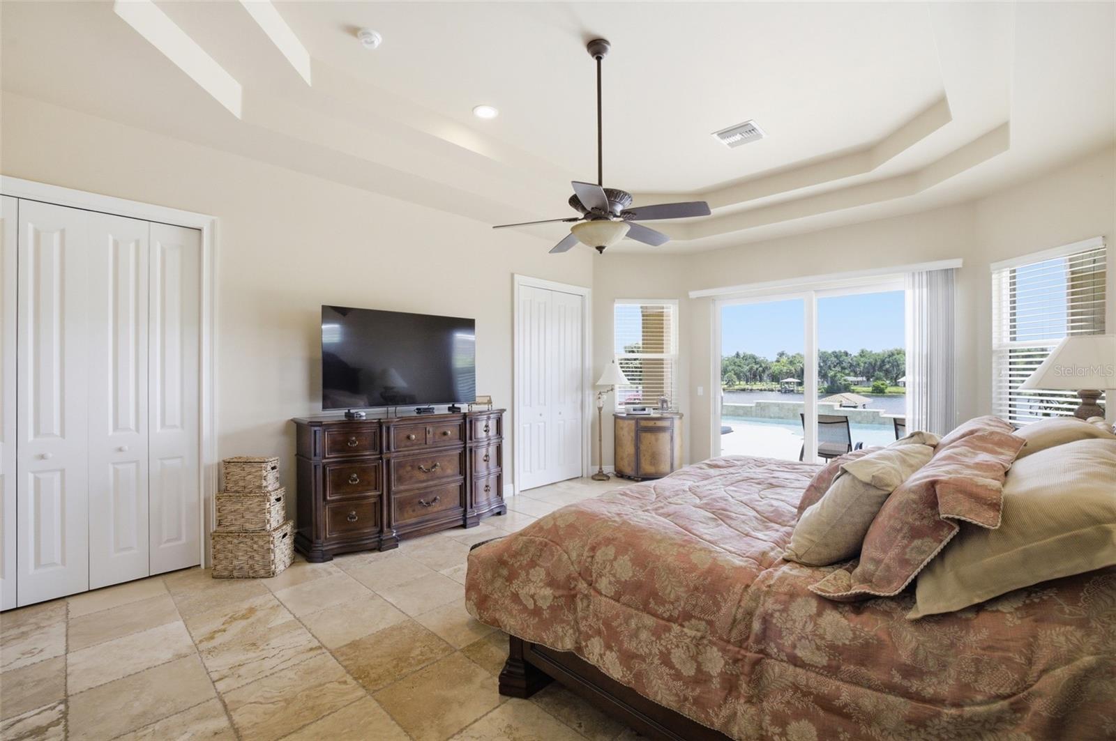 2504 CALOOSA SHORES DR, LABELLE, FL, 33935