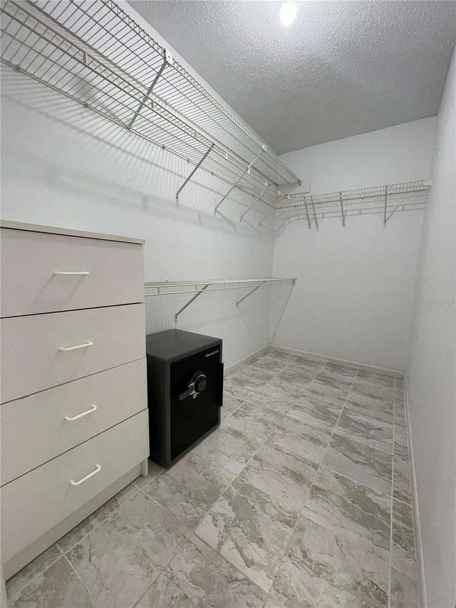 710 RAYMOND CIR, ALTAMONTE SPRINGS, FL, 32714