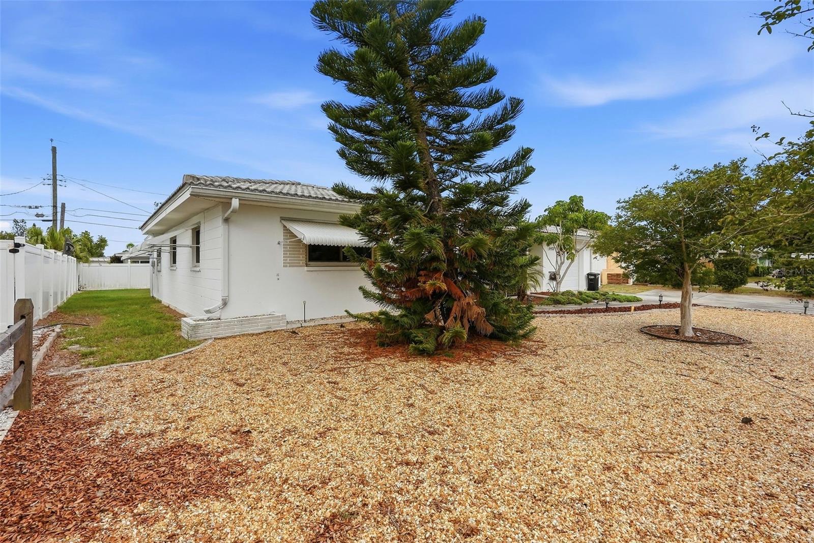 11422 62ND AVE, SEMINOLE, FL, 33772