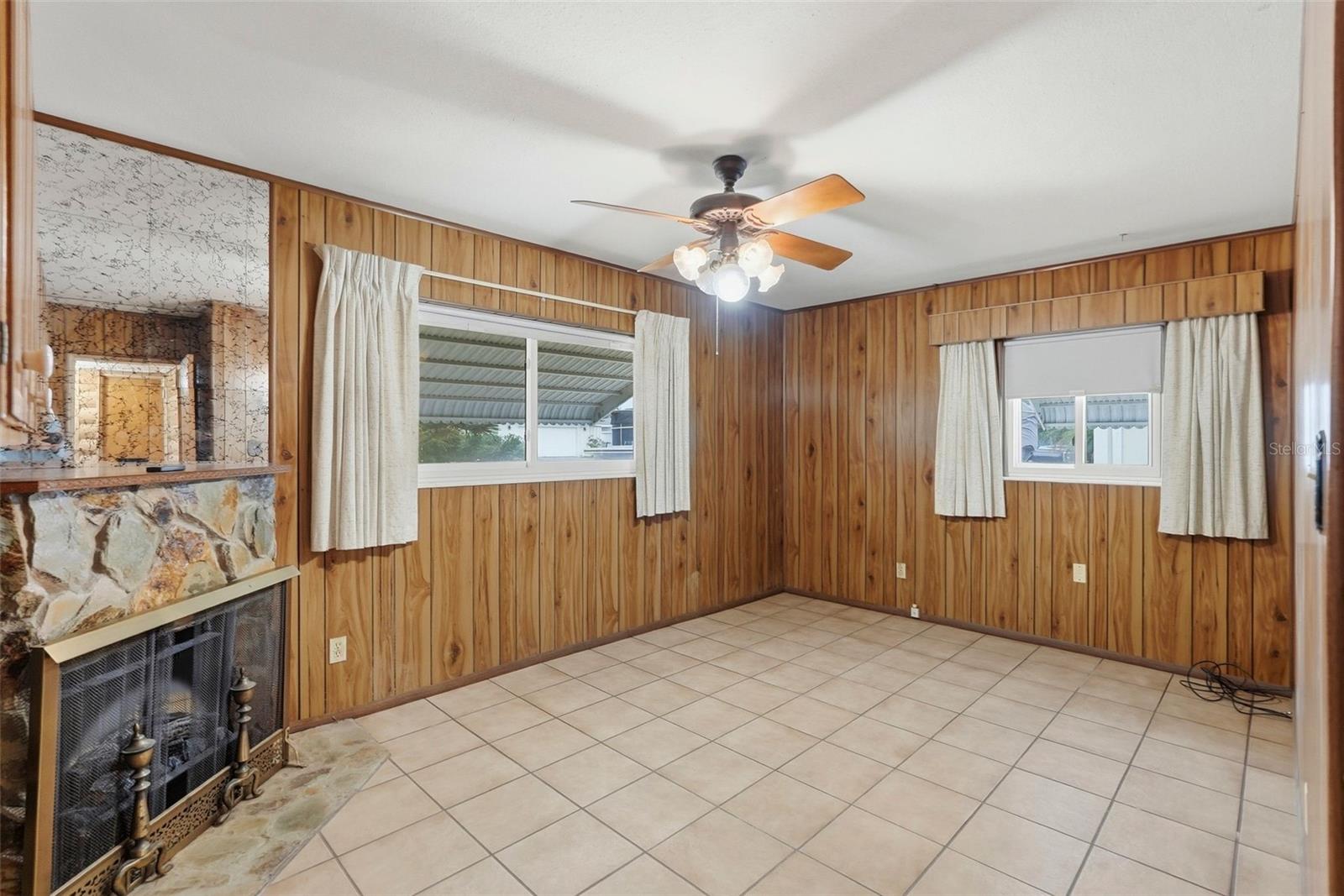 11422 62ND AVE, SEMINOLE, FL, 33772