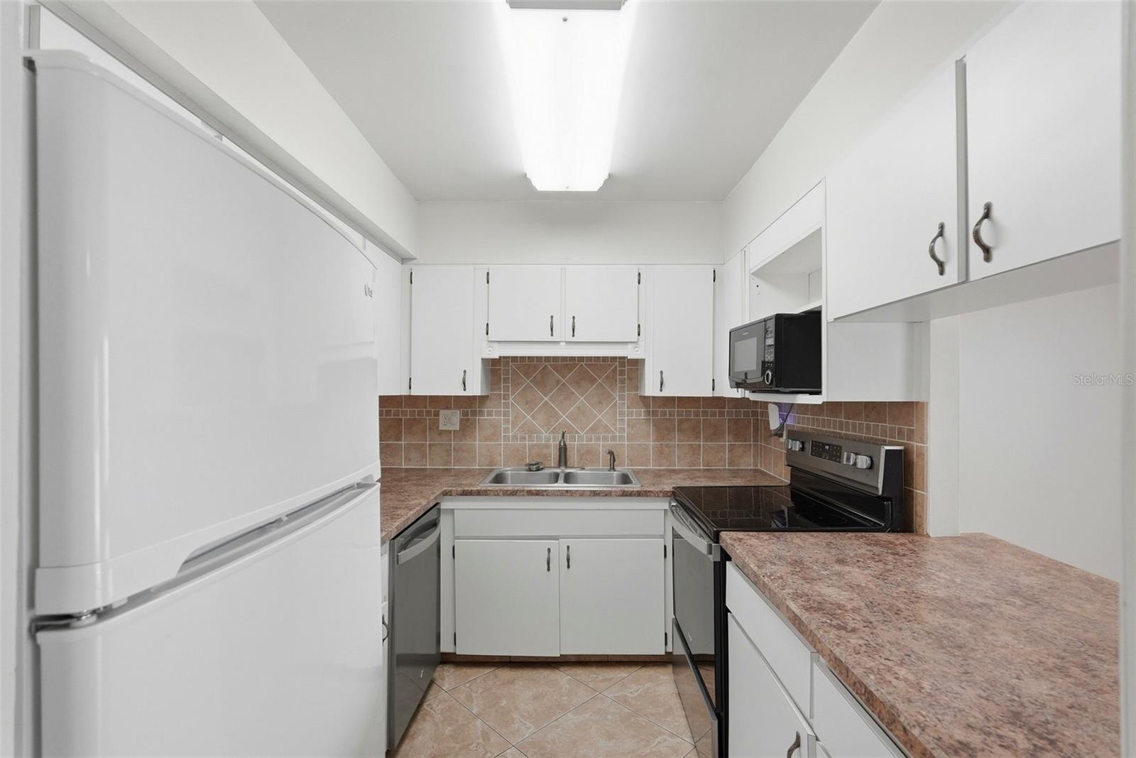 14800 WALSINGHAM RD #205, LARGO, FL, 33774