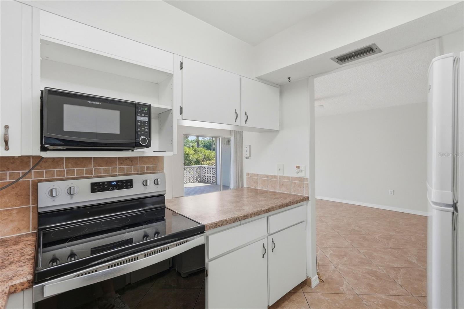 14800 WALSINGHAM RD #205, LARGO, FL, 33774