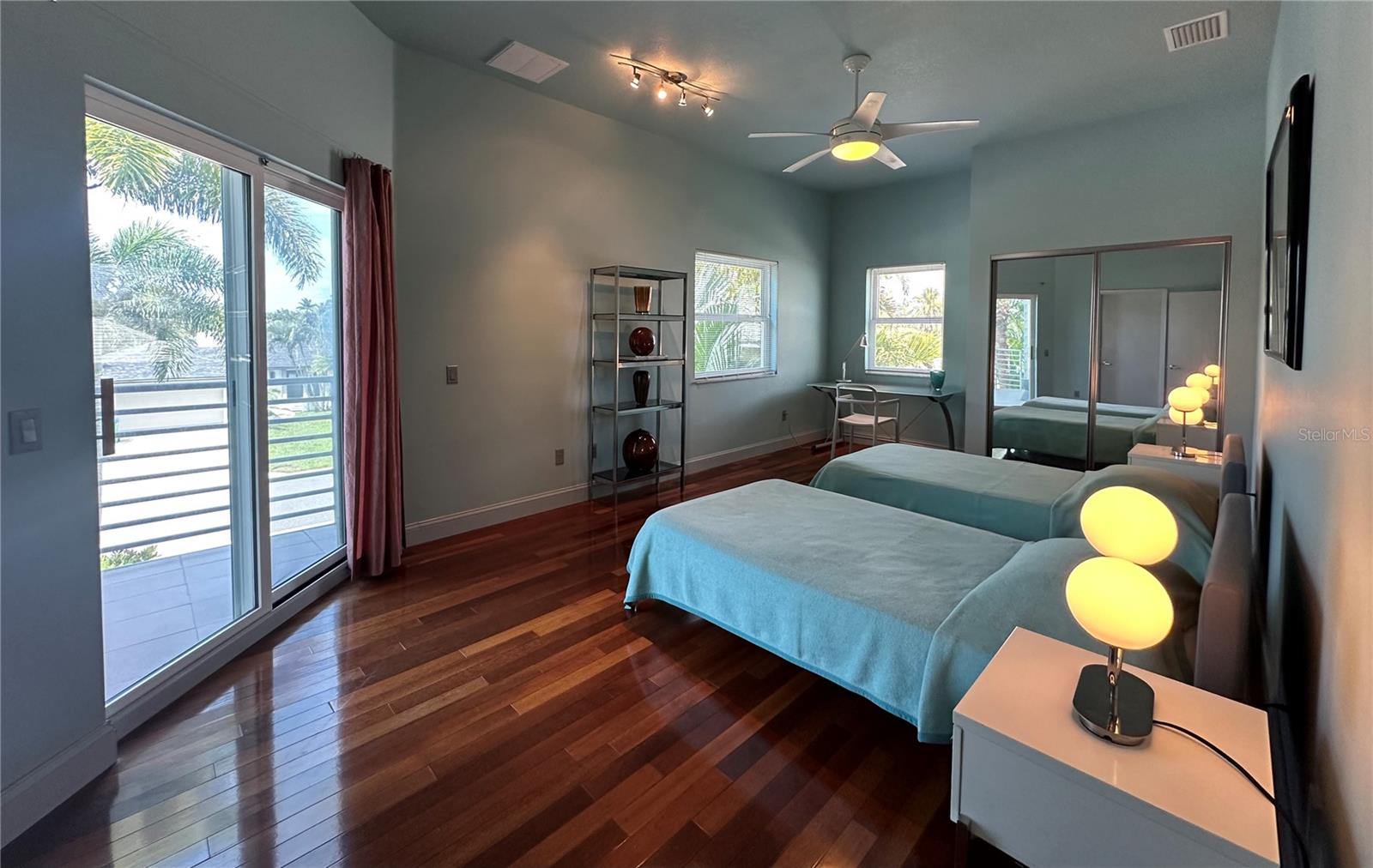 114 13TH ST, BELLEAIR BEACH, FL, 33786