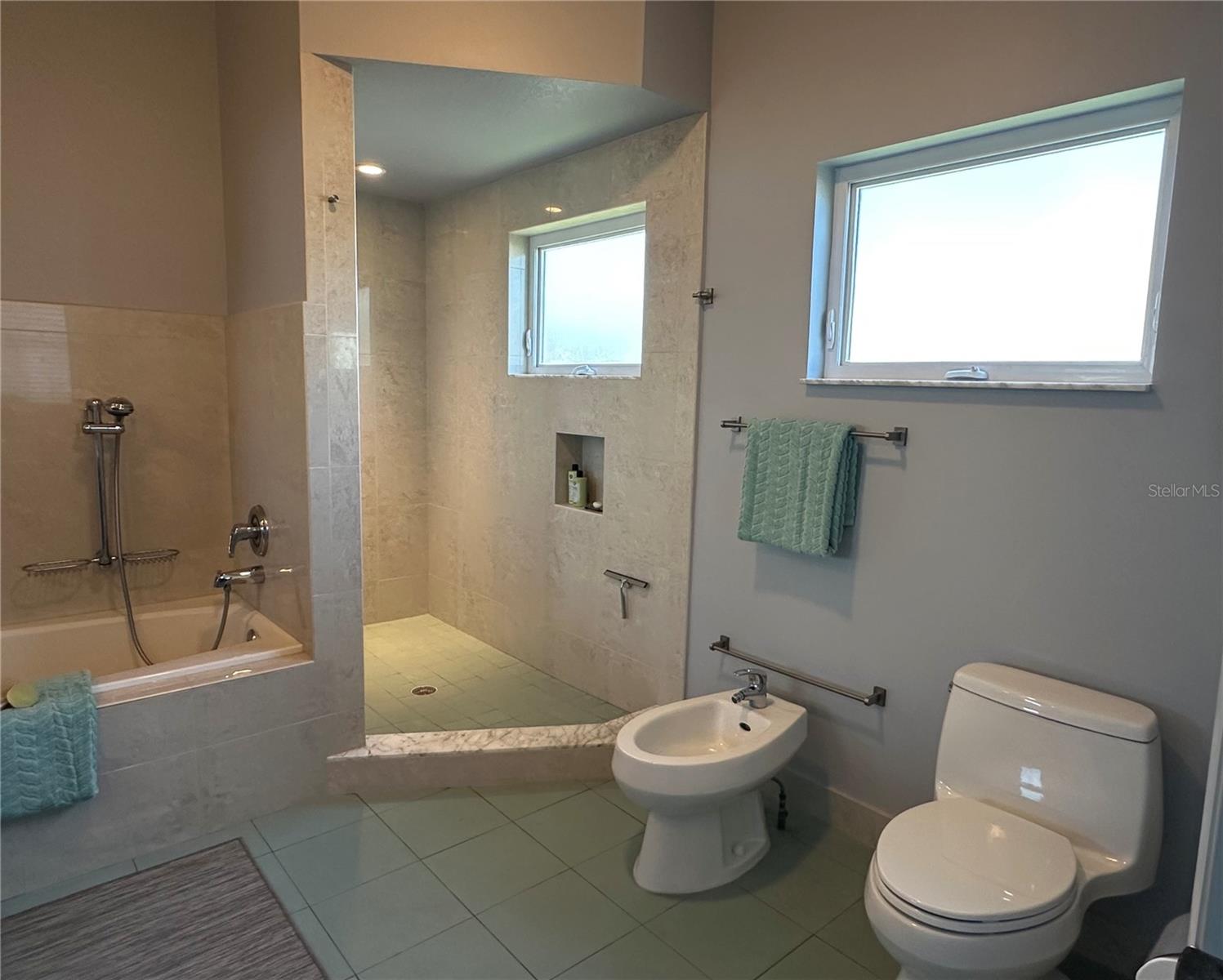 114 13TH ST, BELLEAIR BEACH, FL, 33786
